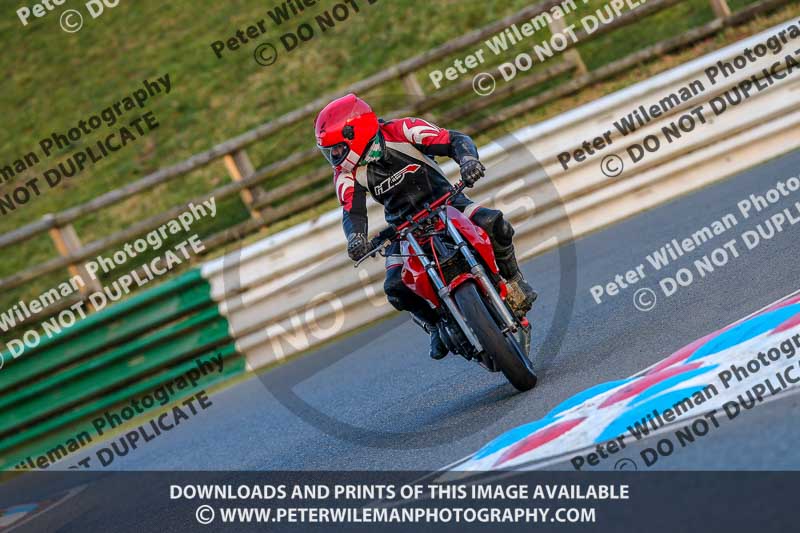 PJM Wedding Photography;enduro digital images;event digital images;eventdigitalimages;mallory park;mallory park photographs;mallory park trackday;mallory park trackday photographs;no limits trackdays;peter wileman photography;racing digital images;trackday digital images;trackday photos